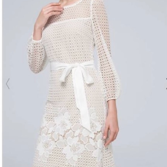 White House Black Market Dresses & Skirts - White House Black Market White Lace Shift Dress With Satin Sash Belt Size 4